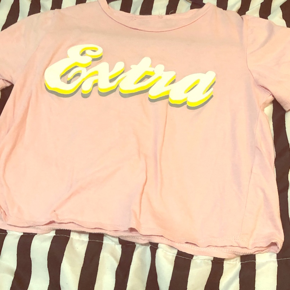 Extra logo crop top! 🙋🏽‍♀️
